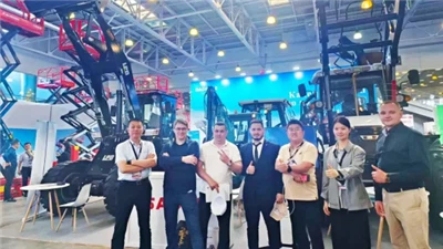 Live! Lapuda maakte een geweldige verschijning op de grootste tentoonstelling...